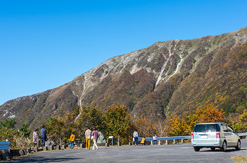 12km地点の紅葉(上平寺越駐車場)